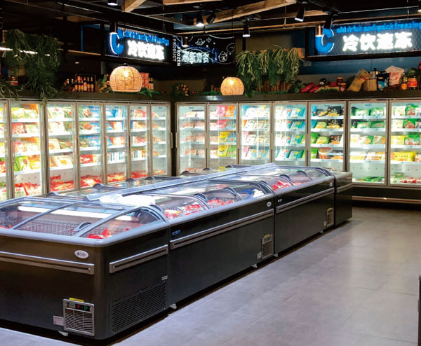 異型轉(zhuǎn)角風(fēng)幕柜